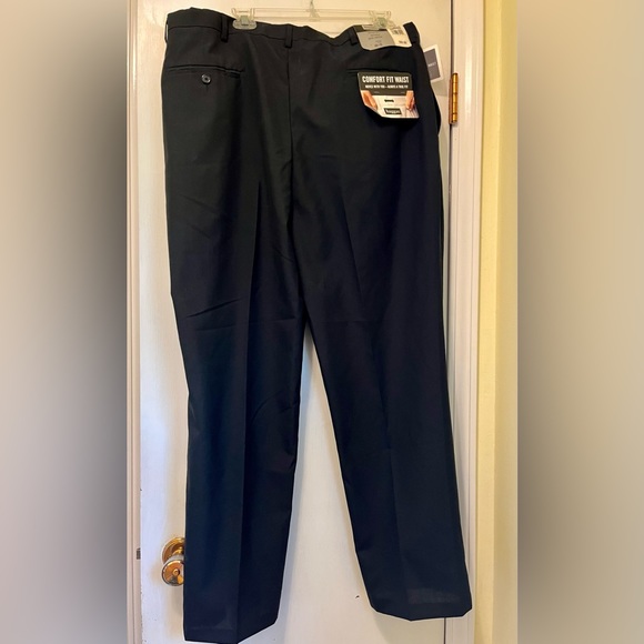 NWT Haggar Black Label Wool Blend Comfort Fit plain front Trousers Pant 40x32 - Picture 3 of 4
